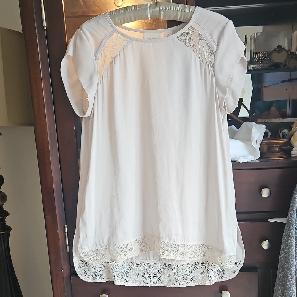Feminine  Embroidered Lace Ivory Blouse Mint Cond M
